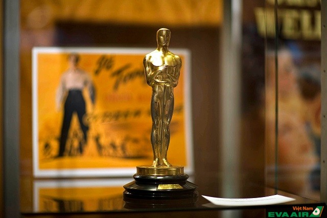 Oscar Statuette là một biểu tượng nổi bật của thành phố Los Angeles về giải trí và nghệ thuật