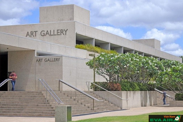 Queensland Art Gallery (QAG) là một trong những điểm dừng chân thú vị dành cho du khách khi khám phá Khu văn hóa của Brisbane
