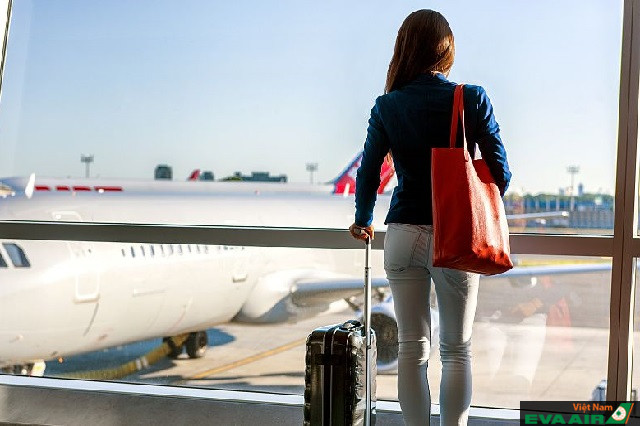 Ngoài hành lý xách tay theo quy định thì hành khách cũng có thể mang theo một túi xách nhỏ