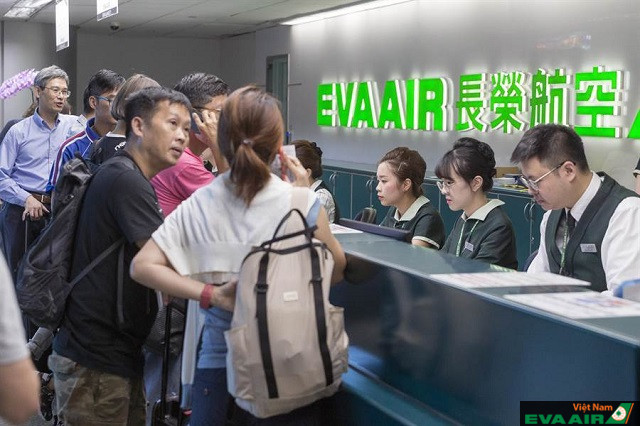 Hành khách có thể chọn đặt vé tại văn phòng EVA Air để được hỗ trợ tốt nhất