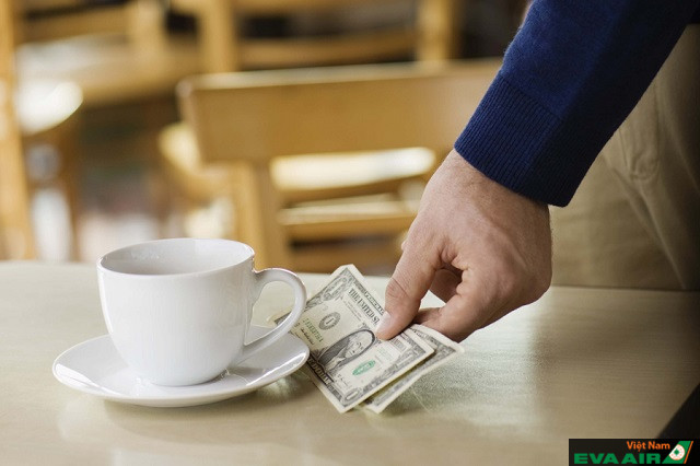 Bạn nên để lại tiền tip sau khi đến các nhà hàng, quán cà phê hoặc khách sạn ở Mỹ