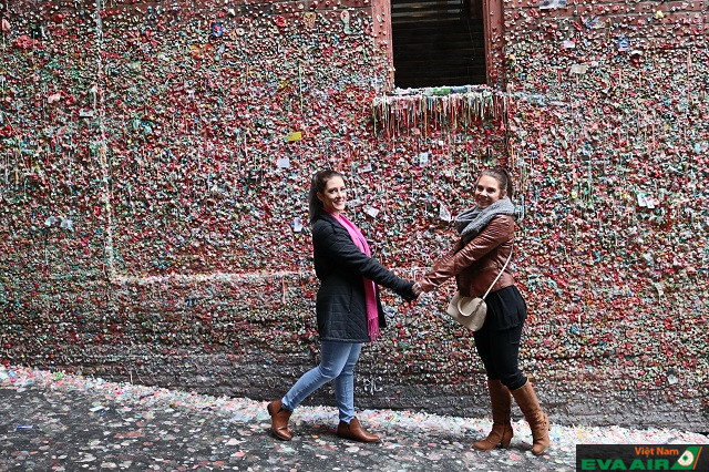 Gum Wall là địa điểm check-in sống ảo nổi tiếng ở Seattle