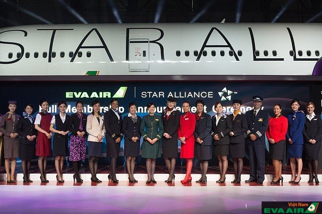 EVA Air tham gia vào tổ chức Star Alliance và mở rộng mạng lưới đường bay của mình