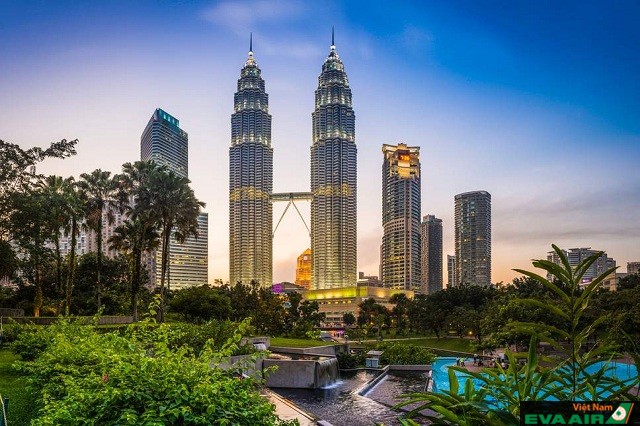 Kuala Lumpur là một trong những điểm đến đầu tiên mà EVA Air khai thác