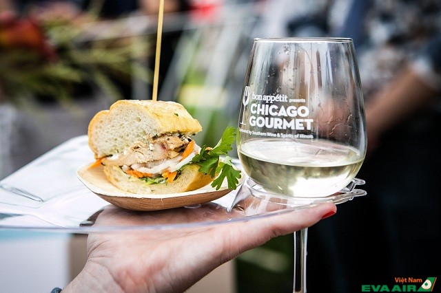 Lễ hội Chicago Gourmet là một sự kiện tuyệt vời để bạn thưởng thức món ăn và đồ uống thơm ngon của Chicago