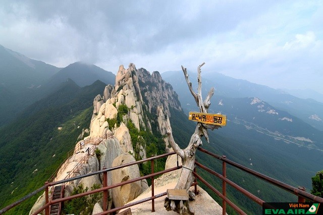Núi Seoraksan – Điểm du lịch lý tưởng cho những ai yêu thiên nhiên và thích khám phá