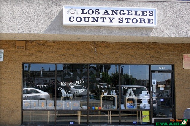 Los Angeles County Store là một cửa hàng bán đồ lưu niệm đơn giản tại Los Angeles