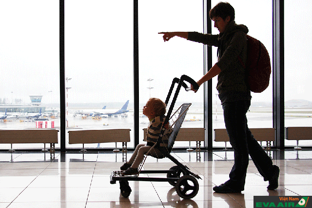 Hãng hàng không EVA Air cho phép hành khách được mang theo xe đẩy khi tham gia các chuyến bay cùng hãng