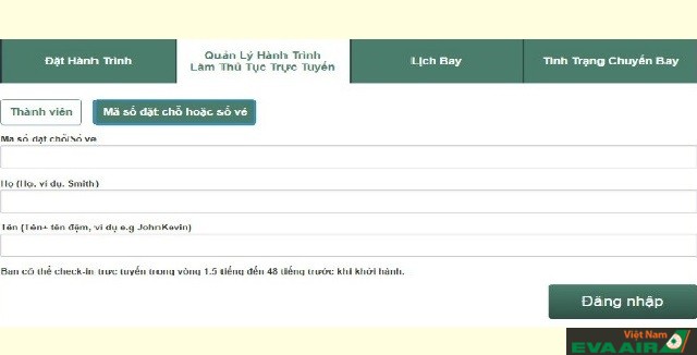 Kiểm tra vé máy bay đã đặt thông qua trang web của hãng