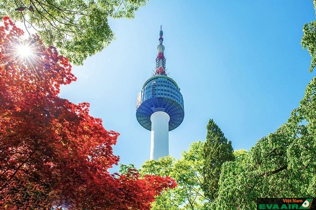 Tháp Namsan là địa điểm du lịch lý tưởng tại thành phố Seoul