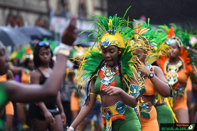 Hòa mình trong không khí sôi động của lễ hội Notting Hill Carnival