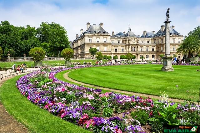 Luxembourg là một khu vườn sở hữu quang cảnh đẹp đến nao lòng