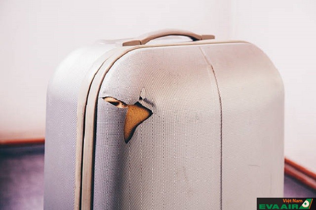 Tùy vào mức độ và nguyên nhân hư hỏng mà hãng hàng không có thể sẽ chịu trách nhiệm hoặc không với hư hỏng trong hành lý