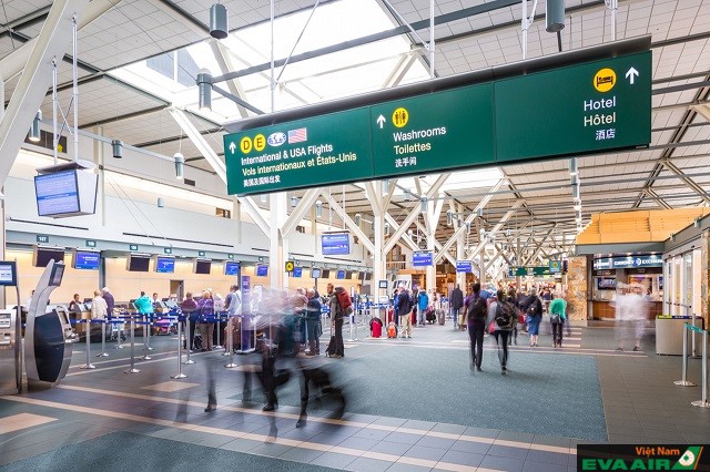 Sân bay quốc tế Vancouver YVR sẽ là điểm dừng chân đầu tiên dành cho du khách khi ghé thăm thành phố Vancouver