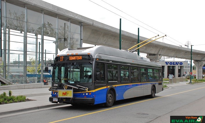 Xe bus là một trong những phương tiện giao thông công cộng phổ biến ở Vancouver