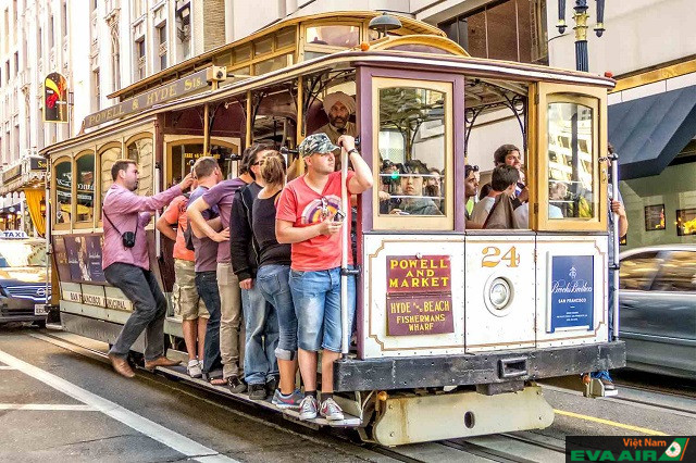 Xe cáp có giá phải chăng, an toàn và khá thú vị trong mắt mọi du khách khi du lịch San Francisco