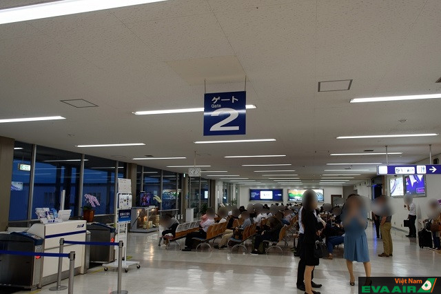 Một góc không gian nhà ga bên trong sân bay Komatsu