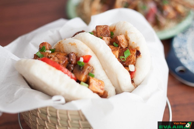 Gua bao thường được dùng vào bữa sáng, giúp bạn nạp nhanh năng lượng