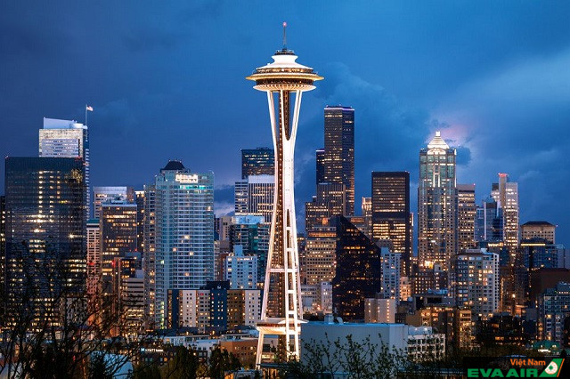 Space Needle là một trong những biểu tượng nổi tiếng của thành phố Seattle mà bạn không nên bỏ lỡ
