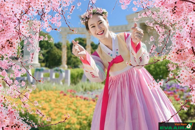 Công viên Yeoui là địa điểm lý tưởng để bạn thưởng ngoạn sắc hoa anh đào ở Seoul
