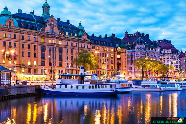 Stockholm là một thành phố cổ kính, nằm xen kẽ với nhiều con kênh hiền hòa