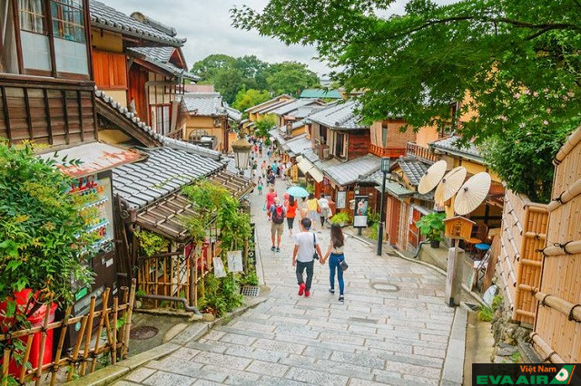 Đây cũng là địa điểm du lịch cực hút khách tại thủ đô Kyoto