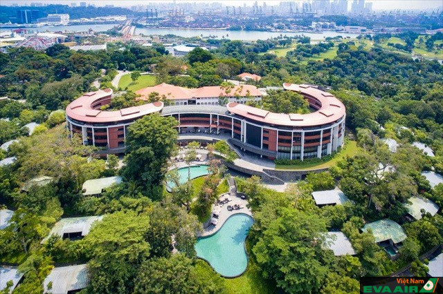 Capella Singapore là một khu nghỉ dưỡng hạng sang với nhiều dịch vụ hoàn hảo để bạn thư giãn