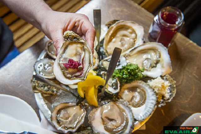 Rodney's Oyster House cực kỳ nổi tiếng với các món ăn được chế biến từ hàu biển