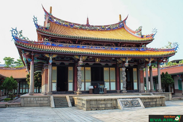 Đền Khổng Tử có kiểu kiến trúc đơn giản nhưng trang nhã