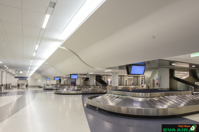 Khu vực nhận hành lý của hành khách ở hầu hết các nhà ga đều khá rộng rãi và hiện đại