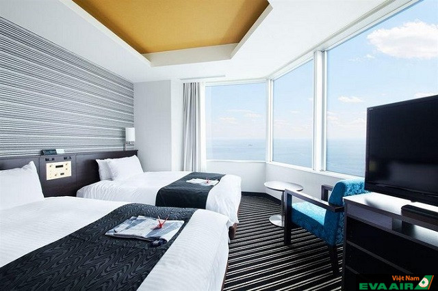 Phòng nghỉ với view biển tuyệt đẹp là ưu điểm nổi bật của APA Hotel & Resort Tokyo Bay Makuhari