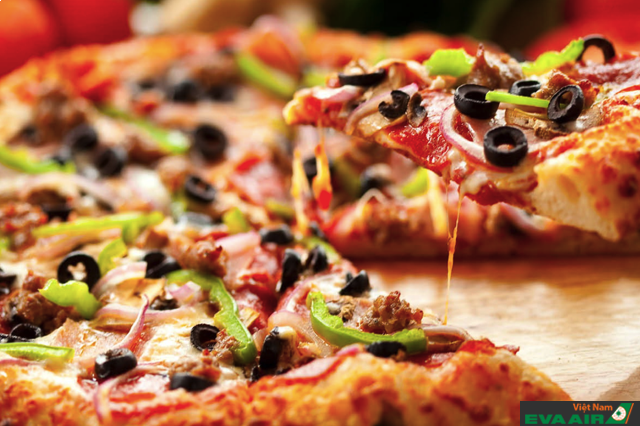 Pizza là một trong những món ăn hàng đầu tại Mỹ