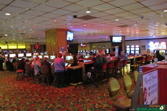 El Cortez Hotel and Casino luôn thu hút rất nhiều tay chơi đỏ đen mỗi ngày