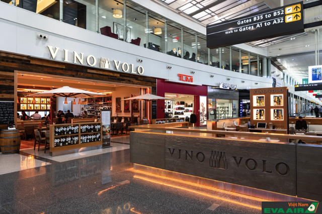 Các cửa hàng mua sắm sang trọng được tập trung ngay bên trong sân bay quốc tế Washington
