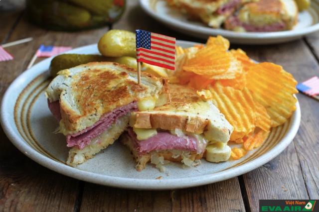 Bánh mì sandwich là lựa chọn phổ biến cho bữa ăn trưa tại Mỹ