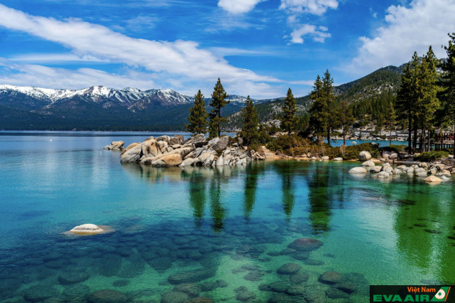 Tahoe là hồ nước rộng lớn và xinh đẹp nằm ở California