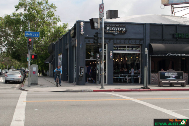 Một góc không gian ở Melrose Avenue Shopping District