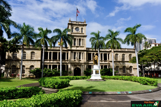 Iolani Palace đã từng là nơi ở của hoàng gia