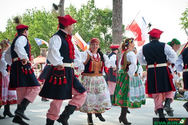 Lễ hội 50 di sản Slavic có nhiều màn khiêu vũ truyền thống độc đáo