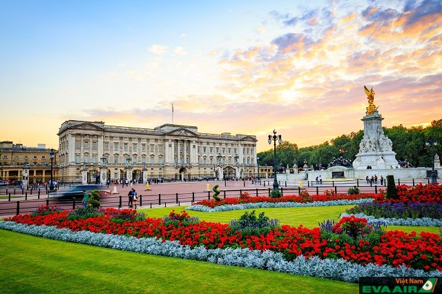 Tất tần tật những điều thú vị về cung điện Buckingham ở London