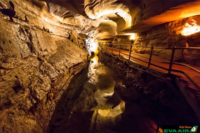 Hang động Hove Caverns huyền bí