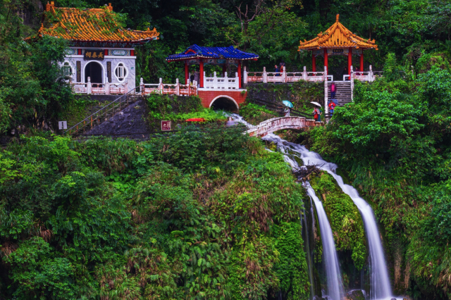 12 đền chùa đẹp và nổi tiếng nên ghé thăm ở Đài Loan