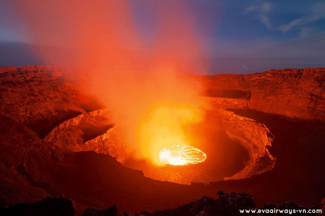 Vòng quanh thế giới khám phá những ngọn núi lửa nổi tiếng nguy hiểm